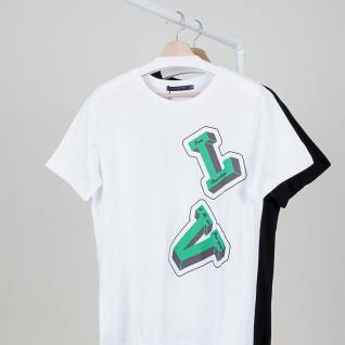 루이비통 레플리카 LV 패치워크 그래픽 프린트 코튼 티셔츠 | 명품 레플리카